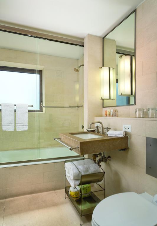 One-Bedroom Suite,604733796:JPEG