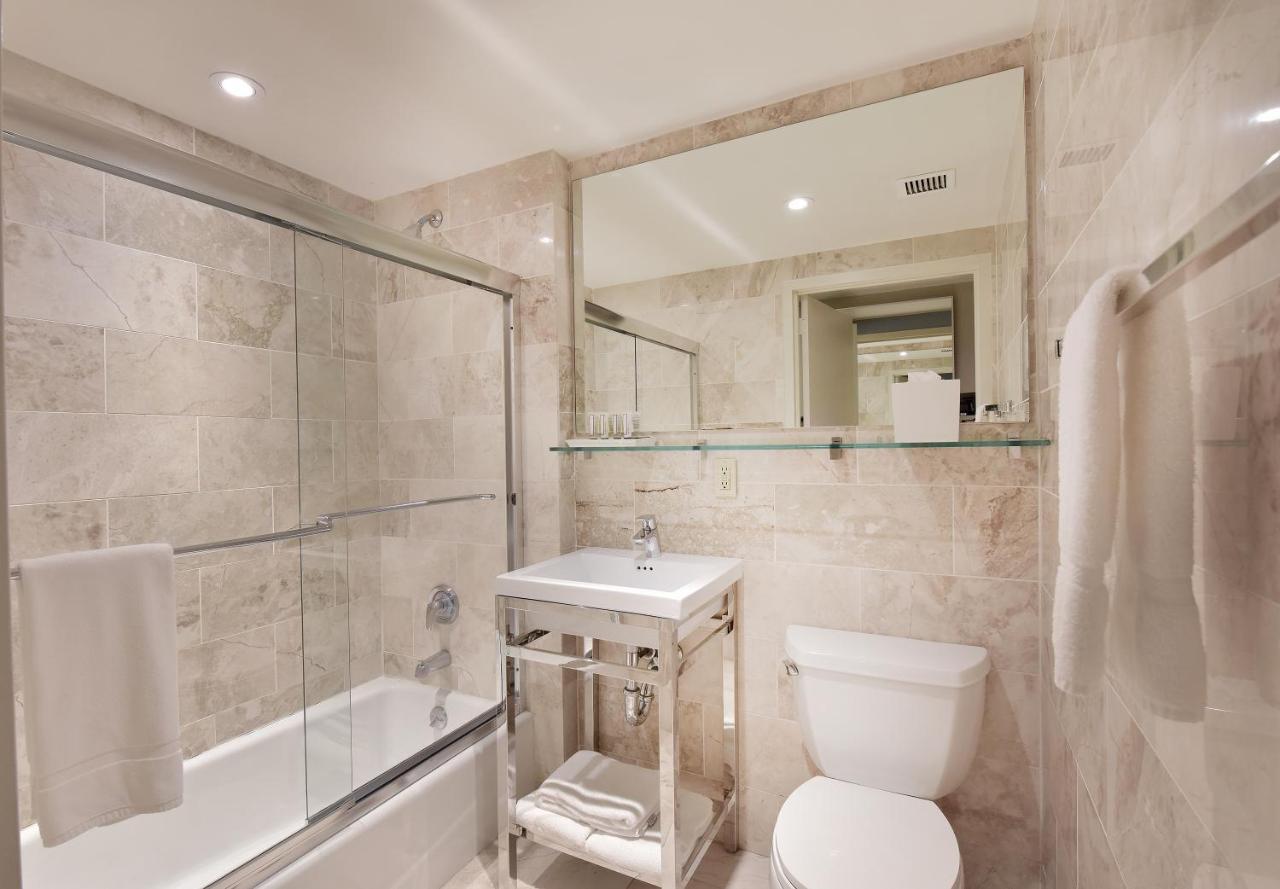 Premium Suite with Two Double Beds with Balcony