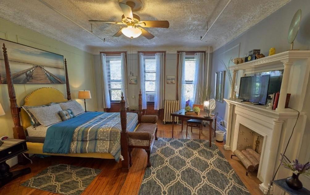 Large Double Room