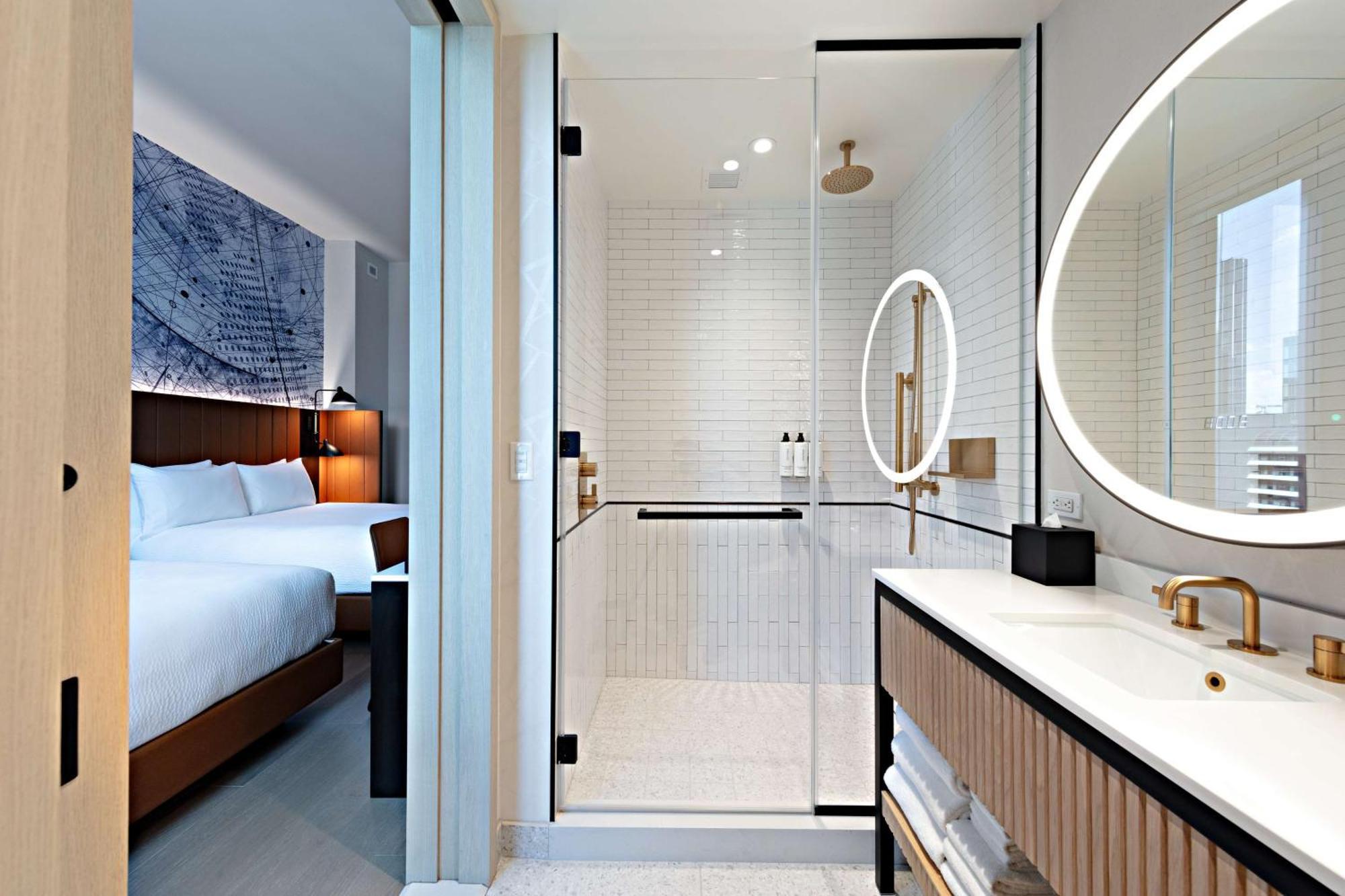 Queen Room with Two Queen Beds - Hearing Accessible/City View