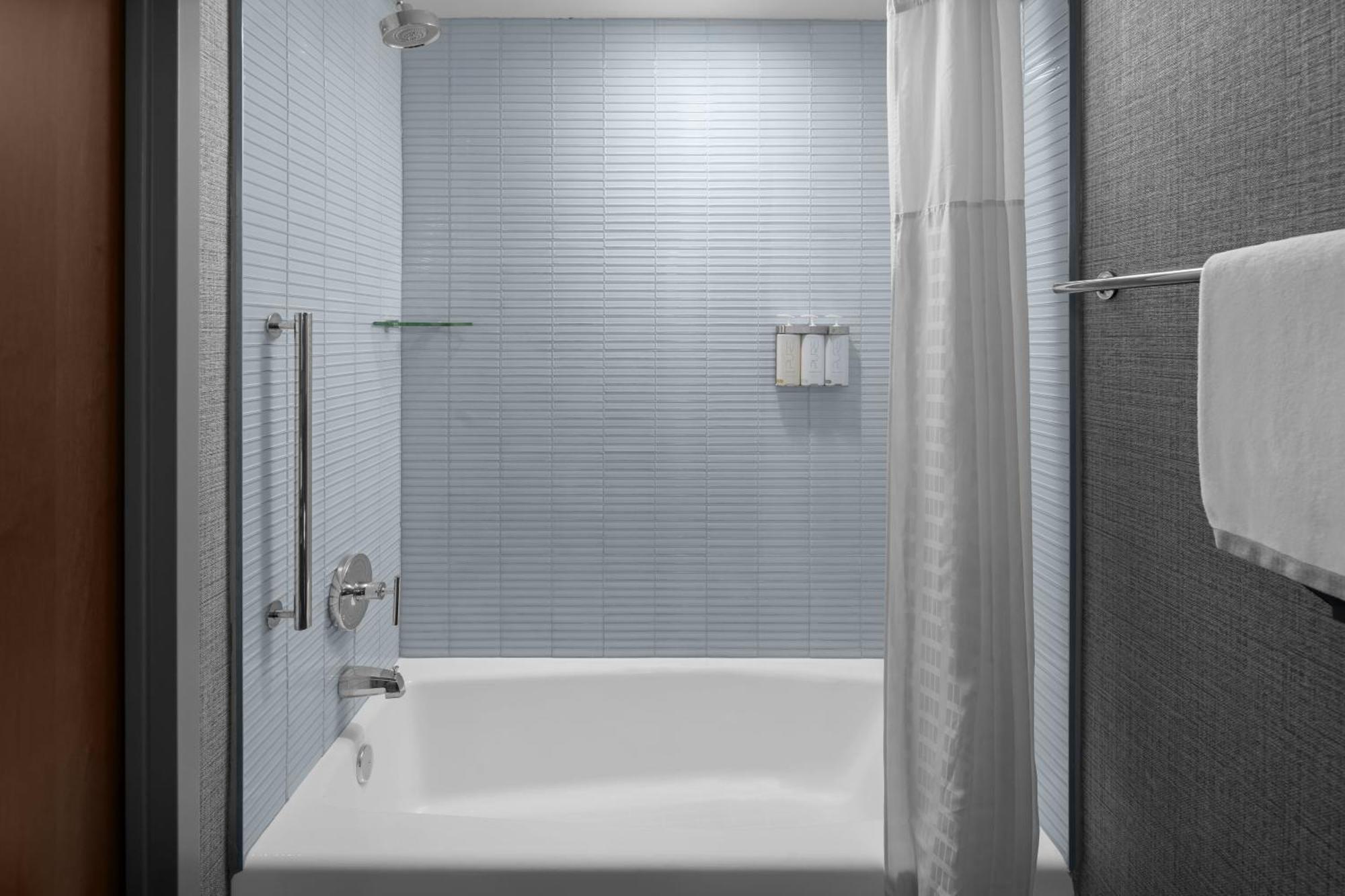 King Room - Disability Access