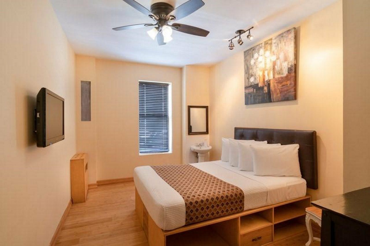 Double Room with Bathroom