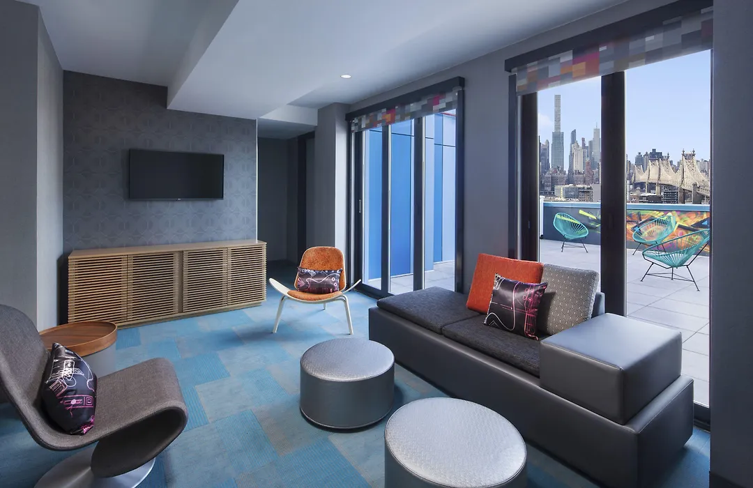 Aloft By Marriott Long Island City-Manhattan View-1
