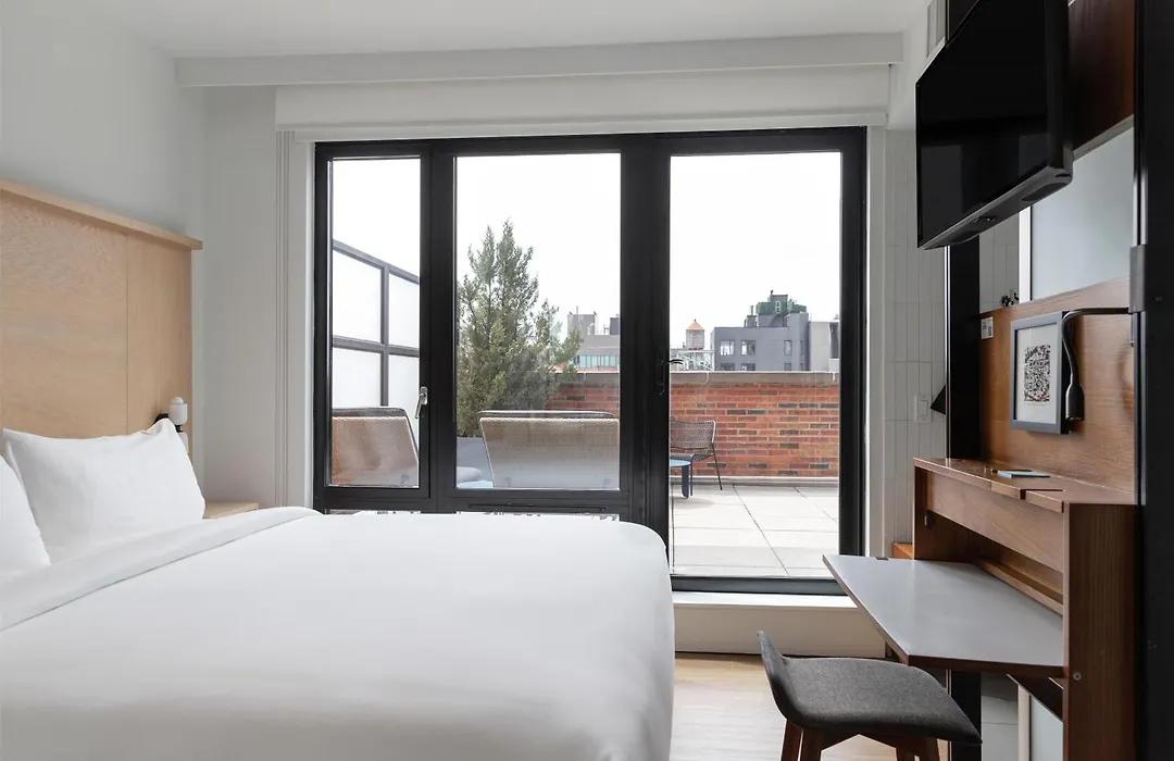 Arlo Soho-1