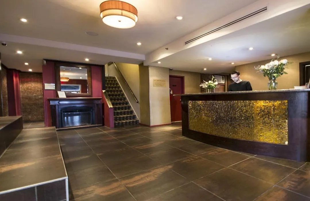 Broadway Hotel & Hostel-1