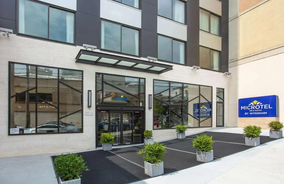 Microtel Inn By Wyndham Long Island City-1