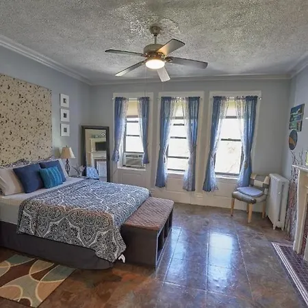 Irving Manor-2