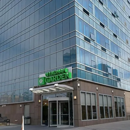Wyndham Garden Long Island City-2