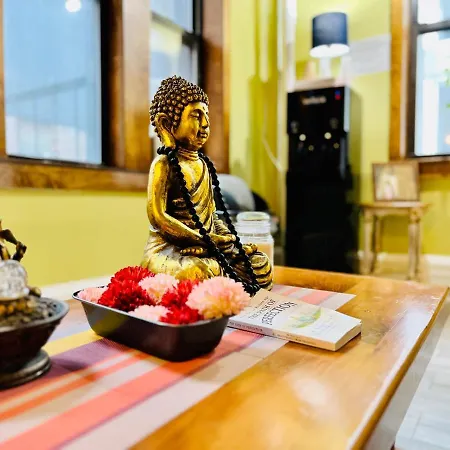 New York Spirit Retreats Hostel-3