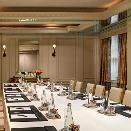 The Carlyle, A Rosewood Hotel-2