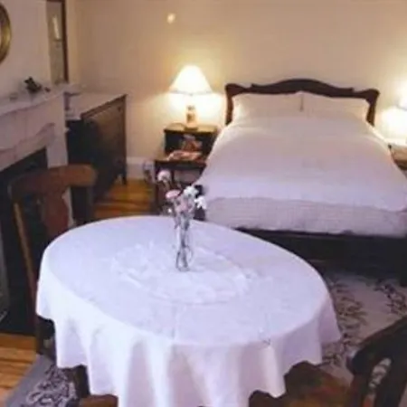 Victorian Bed & Breakfast Of Staten Island-3