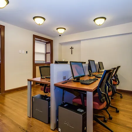 Leo House-2