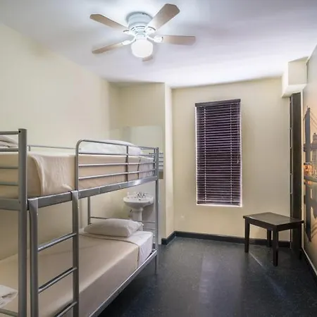 Broadway Hotel & Hostel-3