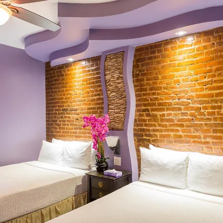Broadway Hotel & Hostel-2