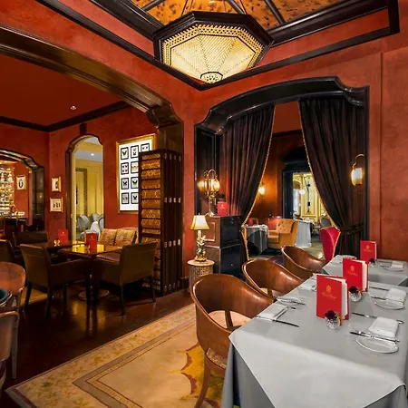 Hotel Plaza Athenee-3