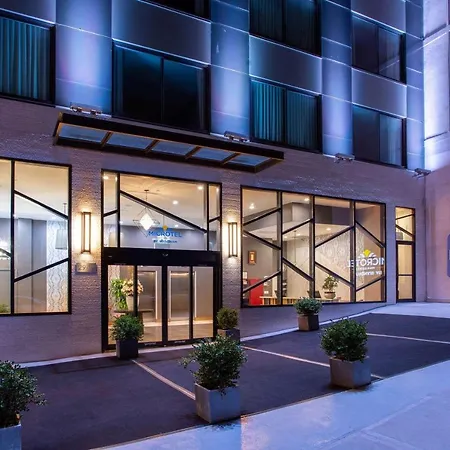 Microtel Inn By Wyndham Long Island City-2